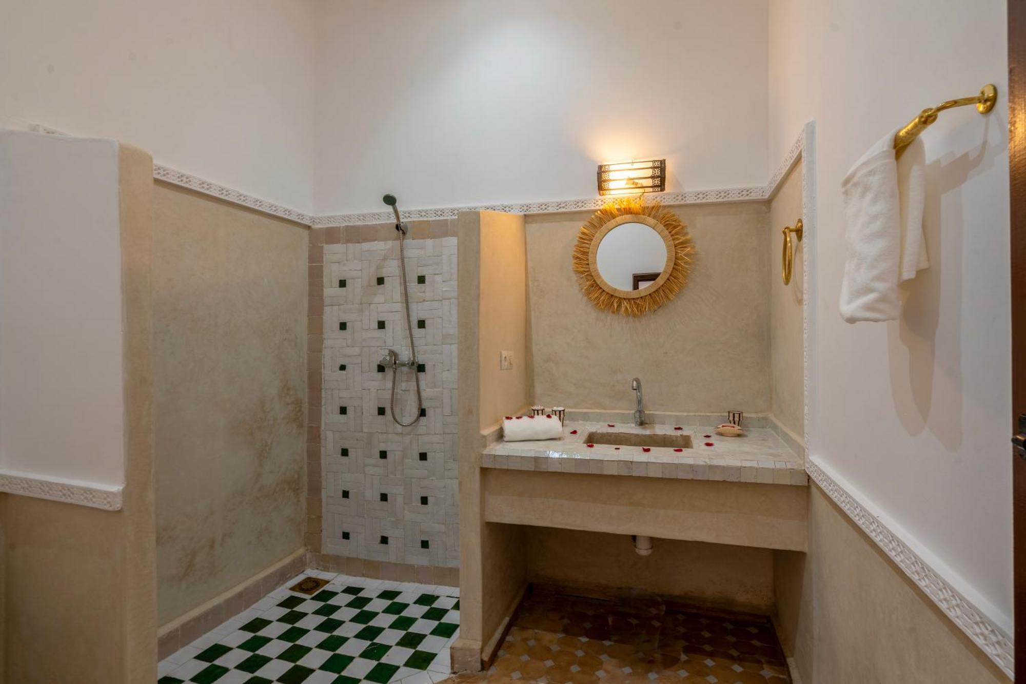 Riad Les Cornes De Gazelle Marrakesh Bagian luar foto