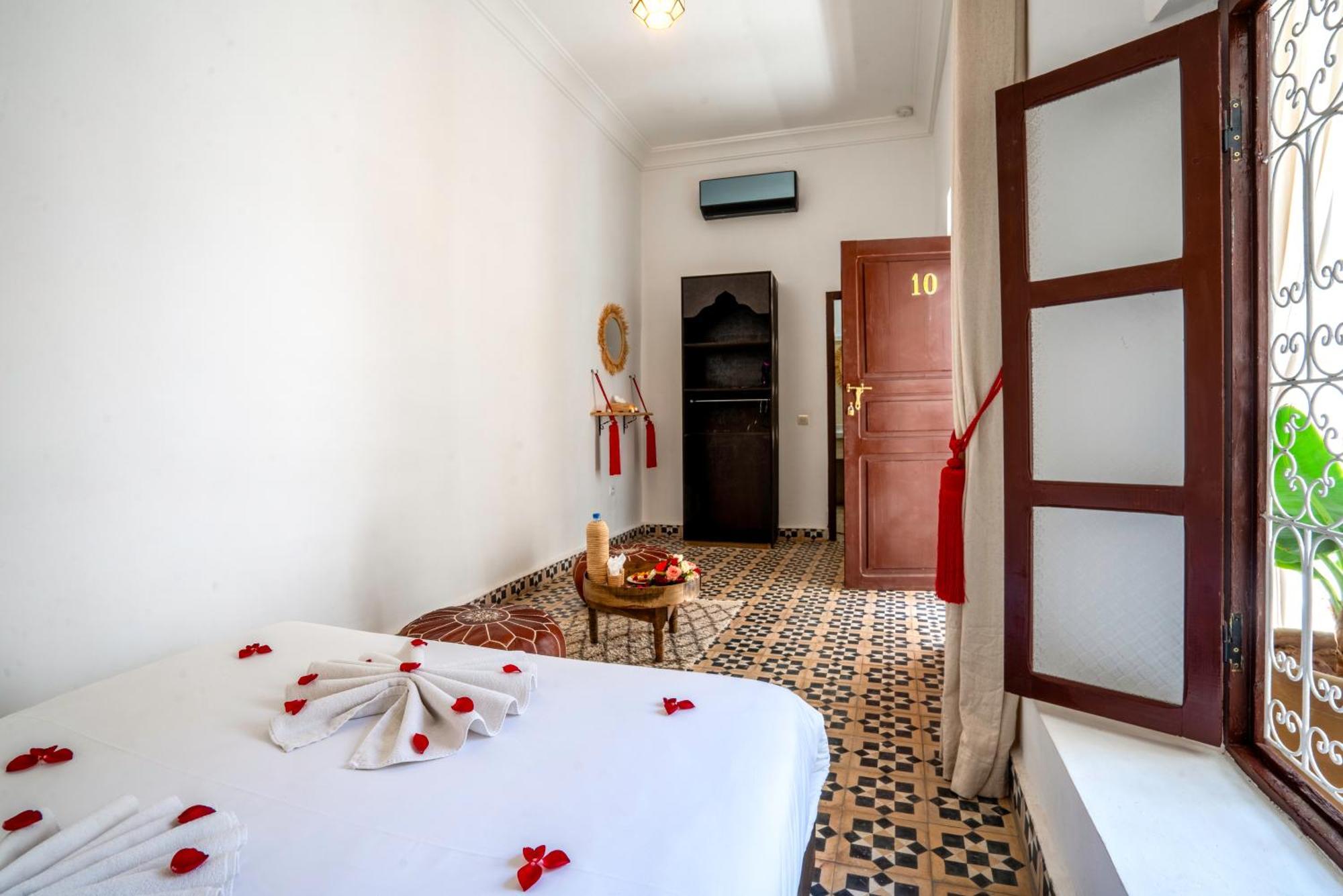 Riad Les Cornes De Gazelle Marrakesh Bagian luar foto